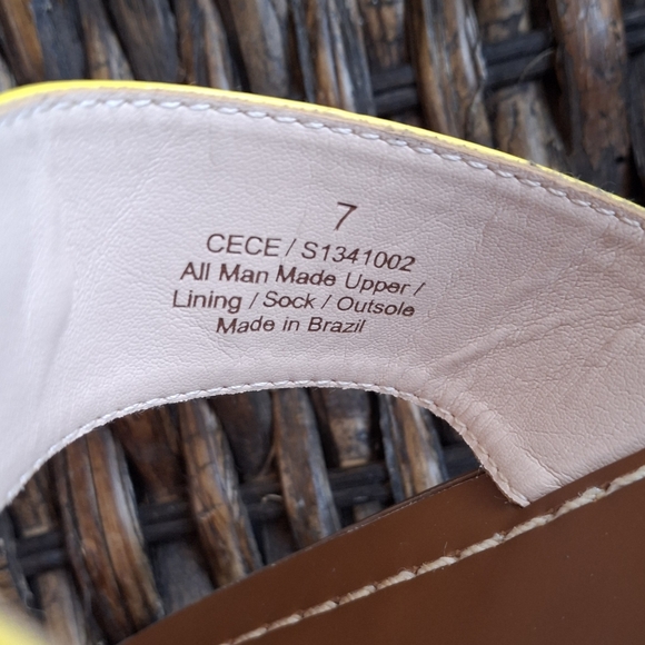 Kate Spade Cece Heart Yellow Patent Leather Thong Slip-On Sandals Women Size 7 - Picture 12 of 12